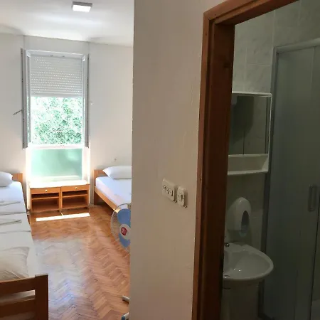 Bossina Panzió Zaostrog