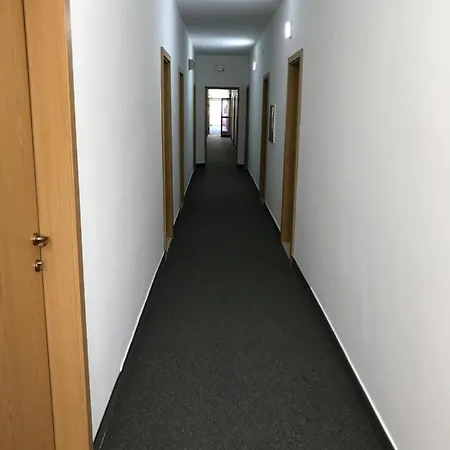 فندق مبيت وإفطار Bossina *